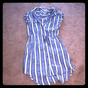 Button down sundress with pockets!